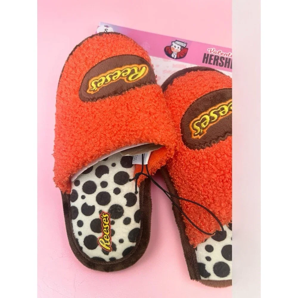 NEW Reese's Peanut Butter Cup Kids' Slip-On Mule Sherpa Slippers Size Small 13/1